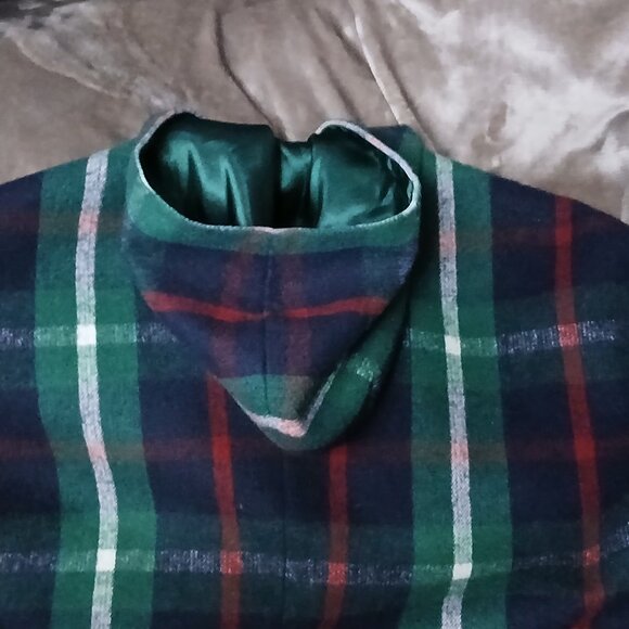 Anthropologie Madchen, Elegant Plaid Hooded Cape, Small, $60 and FREE SHIPPING! - Picture 12 of 14